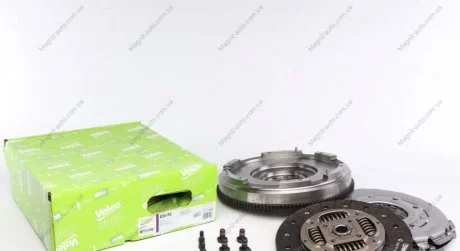Комплект сцепления с маховиком Valeo 835192