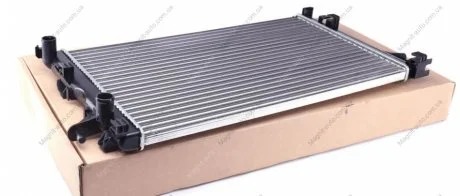 Радіатор охолодження двигуна, RENAULT Espace 98- NRF 58318