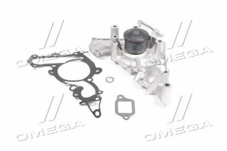 Насос водяний Toyota Land Cruiser 100 4.7 -07/ 200 4.7 08- (GWT84A) GMB GWT-84A