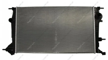 Радіатор охолодження двигуна RENAULT MEGANE ESTATE/BREAK (2009) 2.0 DCI NISSENS 637617