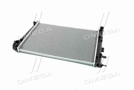 Радіатор охолодження двигуна Hyundai Tucson/Kia Sportage 04-MT (вироб-во Nissens) NISSENS 675003