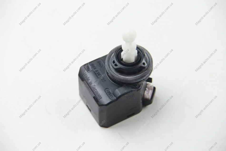 Коректор фари A3/A6/ASTRA/SPRINTER 01- HELLA 6NM008 830-601 (фото 1)