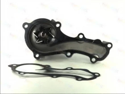 Насос охлаждающей жидкости с уплотнением NISSAN ALMERA II, ALMERA TINO, CUBE, NOTE, PRIMERA, SENTRA V, TIIDA, WINGROAD / AD 1.5-2.2D 06.96-08.12 THERMOTEC D11069TT