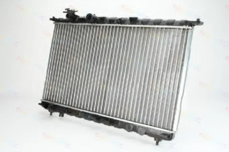 Радиатор двигателя (мкпп) HYUNDAI SONATA IV, XG KIA MAGENTIS I 2.0-3.5 03.98-12.05 THERMOTEC D70506TT