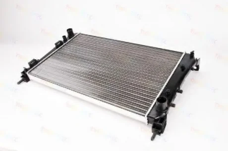 Радіатор двигуна (мкпп) FIAT GRANDE PUNTO, LINEA, PUNTO EVO 1.3D/1.4/1.6D 10.06- THERMOTEC D7F032TT
