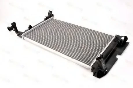 Радиатор двигателя (мкпп) TOYOTA AVENSIS, CARINA VII, COROLLA, COROLLA VERSO 1.4-1.8 08.96-03.09 THERMOTEC D72031TT