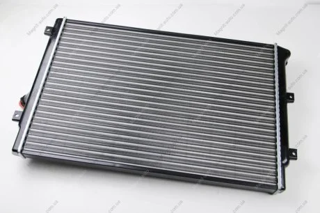 Радиатор, охлаждение двигателя THERMOTEC D7W035TT
