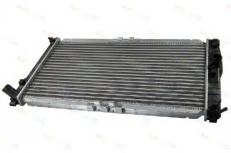 Радіатор двигуна DAEWOO LACETTI, NUBIRA 1.6/2.0 05.97- THERMOTEC D70006TT