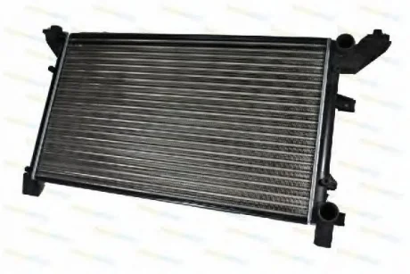 Радіатор двигуна (мкпп) VW LT 28-35 II, LT 28-46 II 2.3/2.5D/2.8D 05.96-07.06 THERMOTEC D7W010TT