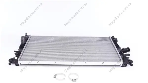 Радиатор двигателя (мкпп) VOLVO C30, C70 II, S40 II, V50 FORD C-MAX, FOCUS C-MAX, FOCUS II MAZDA 3 1.3-2.5 10.03-12.12 THERMOTEC D7G002TT (фото 1)