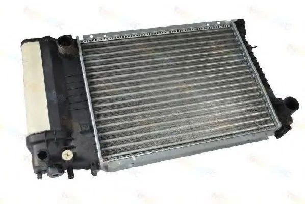 Радиатор, охлаждение двигателя THERMOTEC D7B001TT (фото 1)