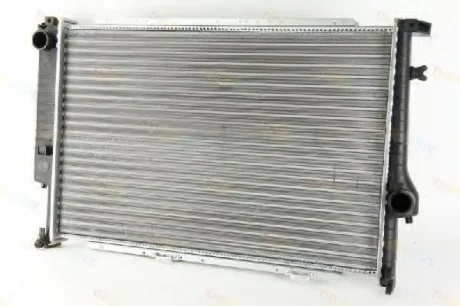 Радіатор двигуна (акпп/мкпп) BMW 5 (E34), 7 (E32), 8 (E31) 2.4D-5.6 03.88-12.96 THERMOTEC D7B018TT