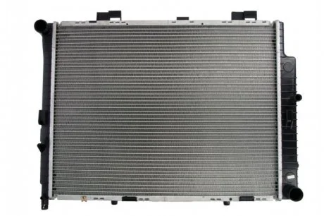 Радіатор двигуна (мкпп) MERCEDES E (VF210), E (W210), E T-MODEL (S210) FIAT DOBLO 1.3D/2.7D/3.2D 07.99- THERMOTEC D7M056TT