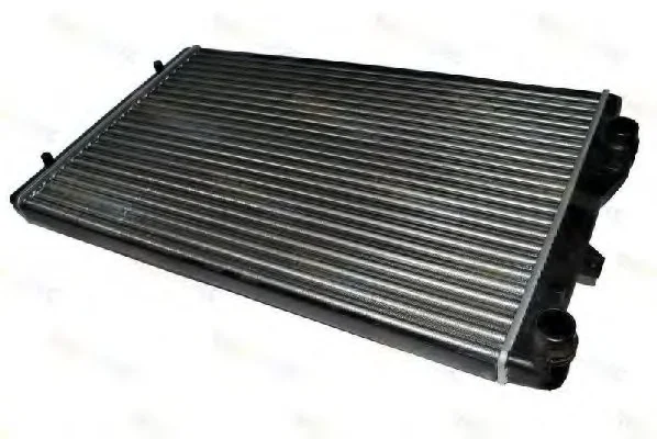 Радиатор двигателя (акпп/мкпп) AUDI A3, TT SEAT ALTEA, ALTEA XL, LEON, TOLEDO III SKODA OCTAVIA II, SUPERB II, YETI VW BEETLE, CADDY ALLTRACK IV, CADDY III, CADDY IV, CC B7, EOS 1.0-2.5 02.03-12.20 THERMOTEC D7W027TT (фото 1)