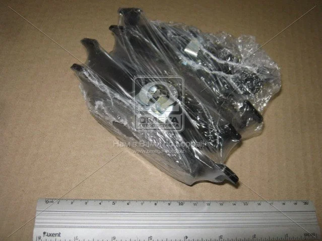 Колодки тормозные передние дисковые Skoda Fabia (I,II)/ VW Polo (III,IV) (17,3 мм) CHAMPION 571923CH (фото 1)