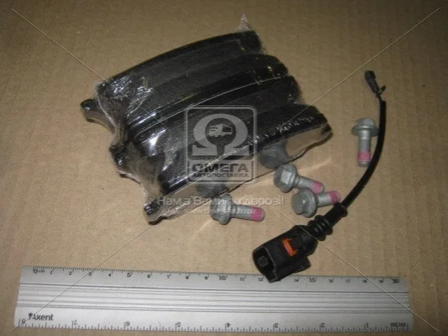 Колодки тормозные дисковые задние VW T5, T6 CHAMPION 573220CH (фото 1)
