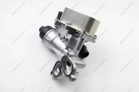 Корпус масляного фільтра Trafic 2.0 dCi 06- (з охолоджувачем) RENAULT 8200797762