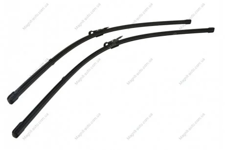 Щетка дворн. К-кт (70+70см) Pinch Tab бескаркас Scudo/C4/Tra DENSO DF151