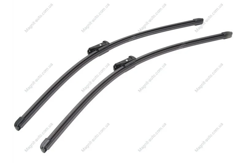Щетка стеклоочистителя бескаркасная передняя (2шт) Flat Blades 530мм SKODA FABIA I, FABIA I PRAKTIK, FABIA II, ROOMSTER, ROOMSTER PRAKTIK 10.99-05.15 DENSO DF003 (фото 1)
