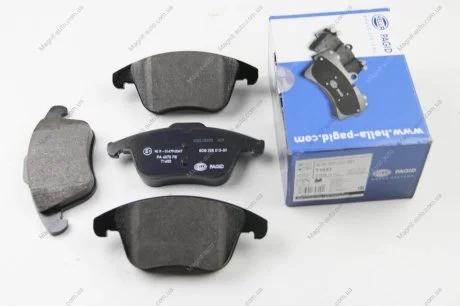Комплект тормозных колодок, дисковый тормоз HELLA 8DB355012891