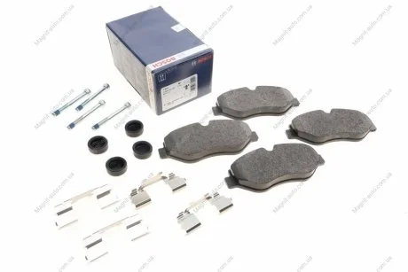 Комплект тормозных колодок, дисковый тормоз BOSCH 0986494582