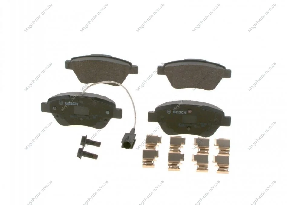 Комплект тормозных колодок, дисковый тормоз BOSCH 0986494070 (фото 1)