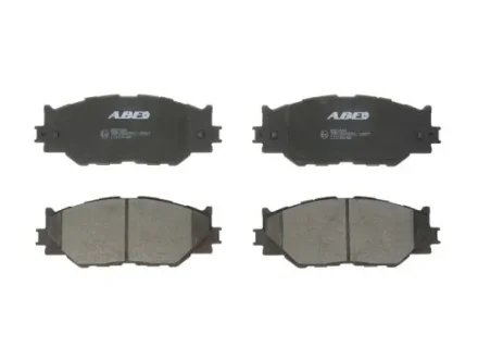 Комплект тормозных колодок переднего., LEXUS IS C, IS II, IS III 2.2D-3.5 08.05-09.20 ABE C12126ABE
