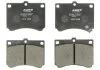 Комплект тормозных колодок переднего., FORD USA ESCORT MAZDA 121 I, 323 C IV, 323 C V, 323 F IV, 323 F V, 323 F VI, 323 III, 323 P V, 323 S IV, 323 S V, 323 S VI, MX-3 1.5-2.0D 11.86-05.04 ABE C13035ABE (фото 1)