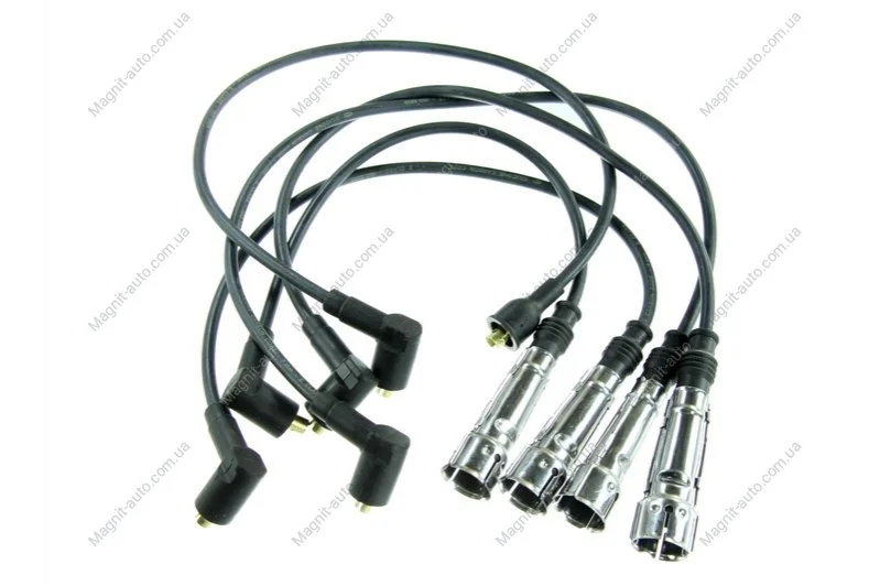 Комплект проводов зажигания AUDI 50 VW CADDY I, DERBY, GOLF I, JETTA I, PASSAT B1, PASSAT B2, POLO, POLO CLASSIC, POLO II, SANTANA, SCIROCCO, TRANSPORTER T2, TRANSPORTER T3 0.9-2.0 08.68-07.92 MAGNETI MARELLI 941318111155 (фото 1)