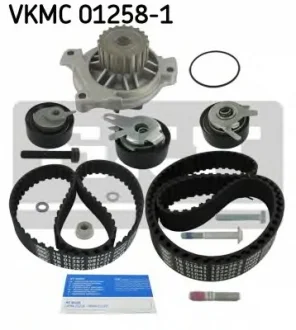 Водяной насос + комплект зубчатого ремня SKF VKMC012581