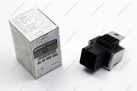 Реле свечей накаливания (7 контактов), 2.0dCi 06- RENAULT 9640469680