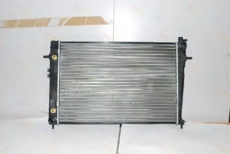 Радиатор, охлаждение двигателя THERMOTEC D70307TT