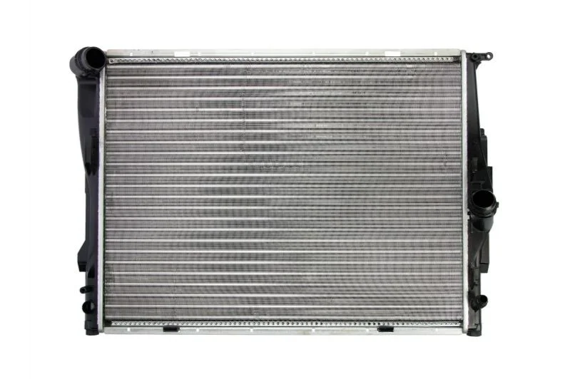 Радіатор двигуна BMW 1 (E81), 1 (E82), 1 (E87), 1 (E88), 3 (E90), 3 (E91), 3 (E92), 3 (E93), X1 (E84), Z4 (E89) 1.6-4.4 06.04-06.15 THERMOTEC D7B027TT (фото 1)