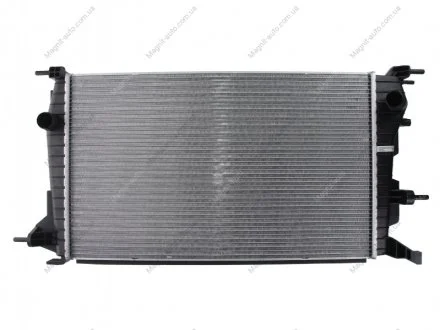 Радіатор охолодження двигуна RENAULT FLUENCE (2010) 1.5 DCI NISSENS 637616