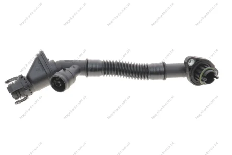 Патрубок системи охолодження BMW 11157646087