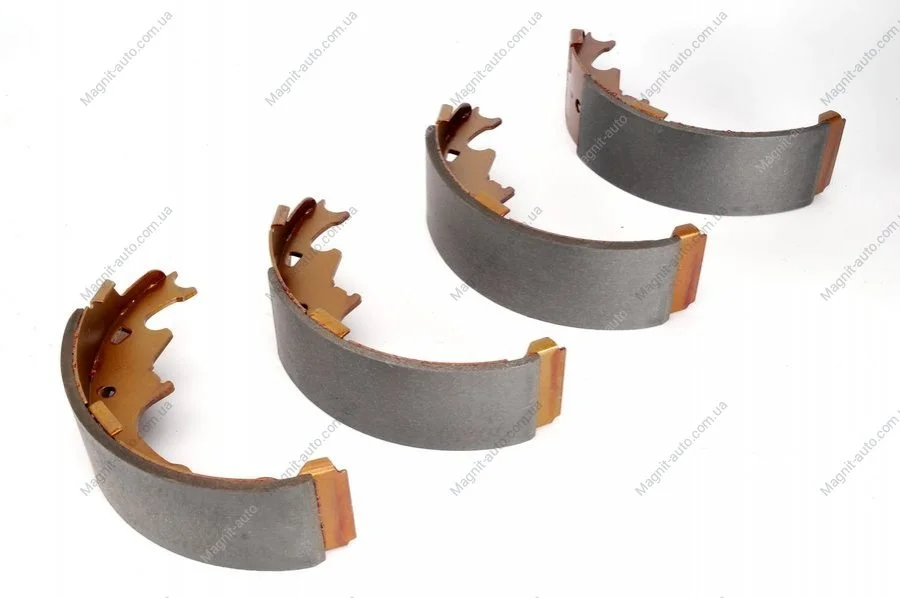 Гальмівна колодка CHRYSLER CARAVAN, GRAND VOYAGER III, VOYAGER I, VOYAGER II, VOYAGER III DODGE CARAVAN, DAKOTA, GRAND, RAM JEEP CHEROKEE, COMANCHE, GRAND CHEROKEE I, WRANGLER I 2.0-5.9 10.83- LPR 07240 (фото 1)