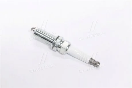 Свічка запалювання Renault Clio III/IV 1.2 16V 05- RENAULT 8200587901
