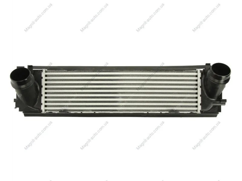 Інтеркулер BMW 1 (F20), 1 (F21), 2 (F22, F87), 2 (F23), 3 (F30, F80), 3 (F31), 3 GRAN TURISMO (F34), 4 (F32, F82), 4 (F33, F83), 4 GRAN COUPE (F36) 1.5-3.0H 07.11- Valeo 818260 (фото 1)