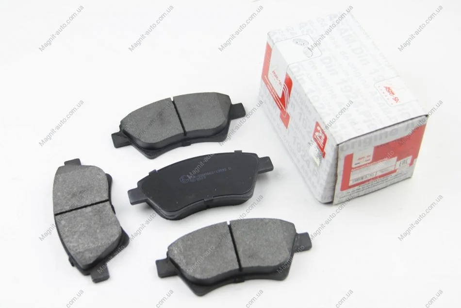 Тормозные колодки передние Renault Megane, Scenic (03-), Kangoo (01-) Asam ASAM 71335 (фото 1)