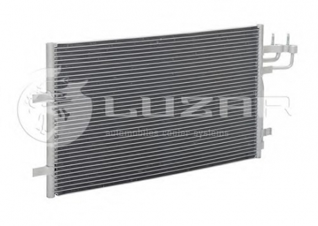 Радиатор кондиционера Focus C-Max (03-), Focus II (05-) / C30 (06-), S40 (04-), V50 (04-) МКПП/АК LUZAR LRAC FDFs03348 (фото 1)