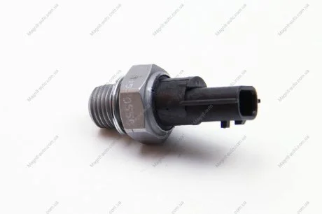 Датчик давления масла Kangoo 1.5 dCi/ 1.6 16V 01- RENAULT 8200671275