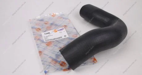 Патрубок интеркулера, (нижн..) R OM646 2.2CDI AUTOTECHTEILE 100 5268