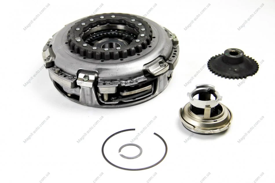 Комплект зчеплення DC4 1.5dci (robot) Fluence, Megane III, Scenic III, Captur, Kadjar Renault RENAULT 302054315R (фото 1)
