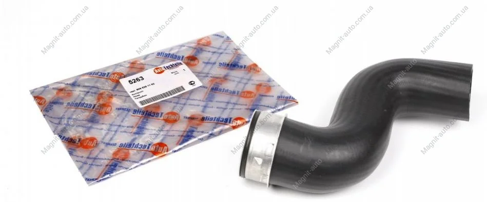 Патрубок интеркулера, (нижн..) L OM646 2.2CDI AUTOTECHTEILE 100 5263 (фото 1)