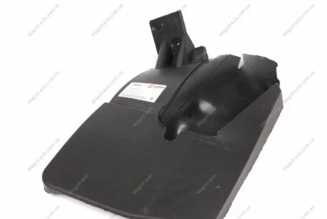 Брызговик (задний) AUTOTECHTEILE 100 8846