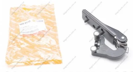Средние ролики в скобе сдвижной двери Master3/MovanoB (+кронштейн) AUTOTECHTEILE 505 0110