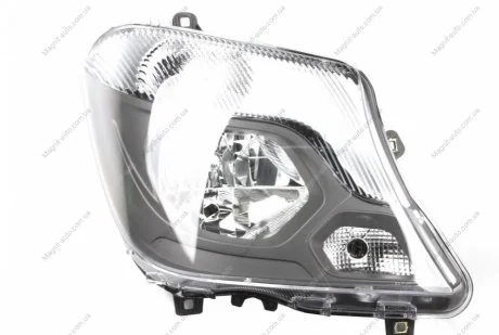 Фара передня права AUTOTECHTEILE 100 8407