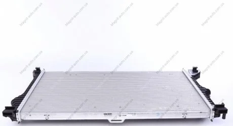 Радиатор интеркулера MAHLE / KNECHT CI 222 000P