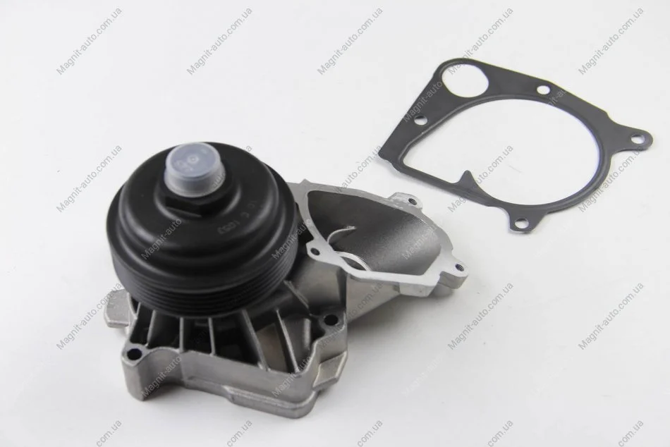 Водяной насос Omega/BMW 3/5/7/X5 (E46/E39/E38/E53) 2.5-3.0 DTI 98- SALERI SIL PA1072 (фото 1)