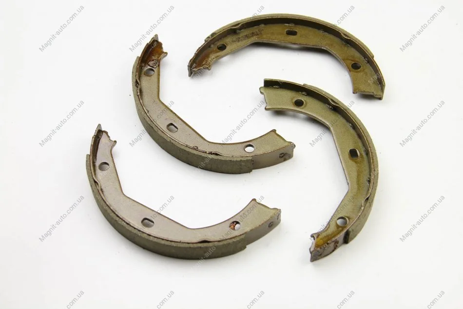 Колодки ручного тормоза BMW 3(E46,E90-92) 00-13/5(E39) 95-04/X1(E84) 09-15 (ATE) BREMSI GF0080 (фото 1)